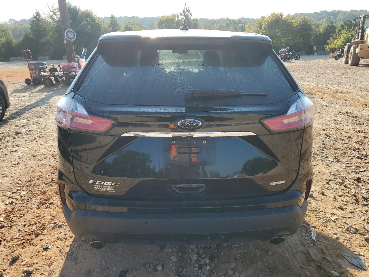 2020 Ford Edge Se - Фото 6