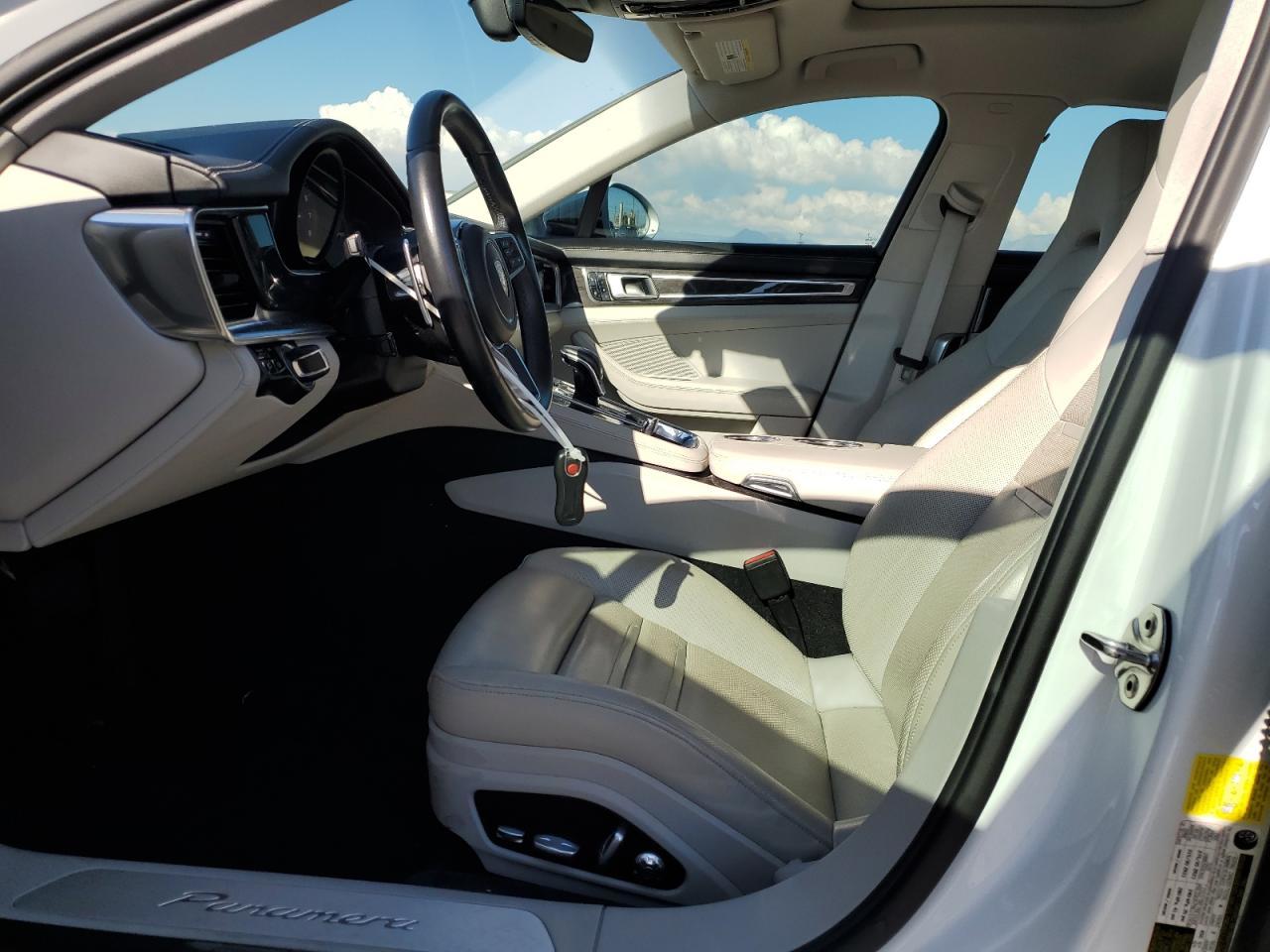 2018 Porsche Panamera 4 - Фото 7