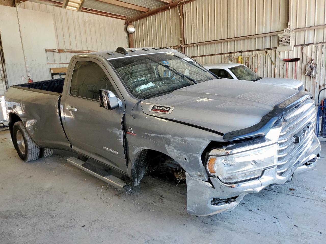 2020 Ram 3500 Tradesman - Фото 4