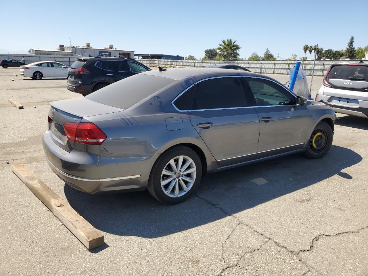 2013 Volkswagen Passat Sel - Image 3