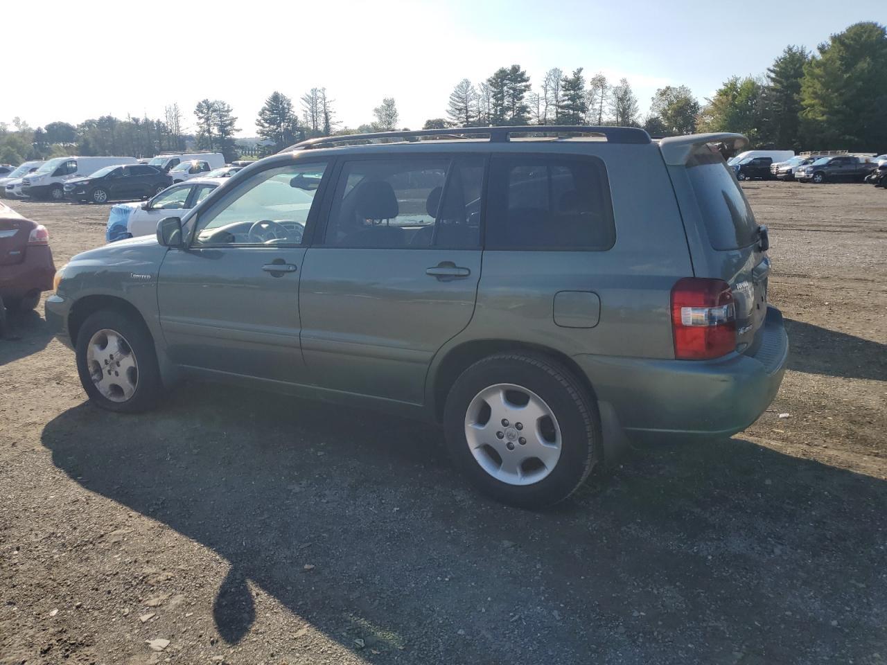 2006 Toyota Highlander Limited - Image 2
