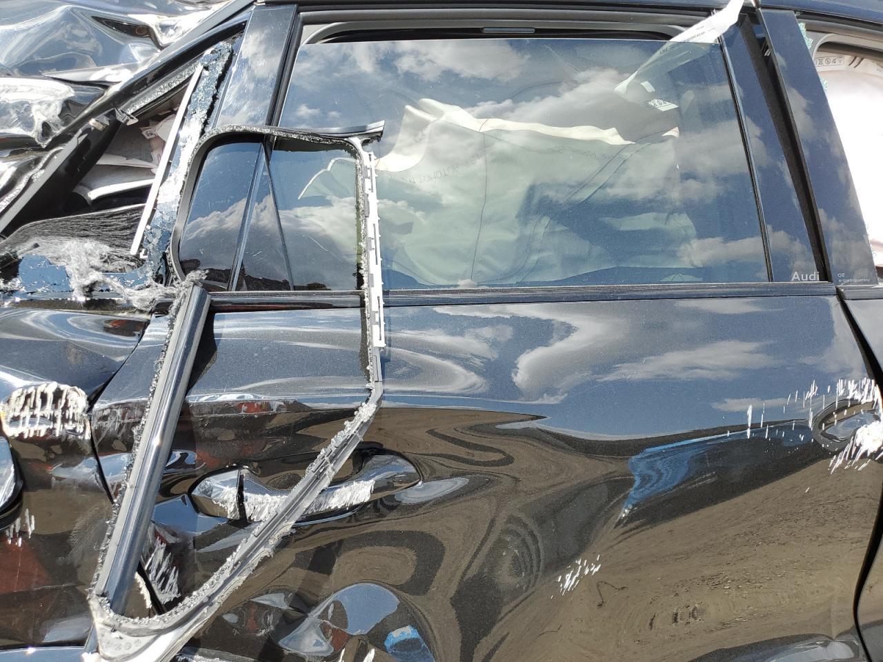 2025 Audi Q6 E-Tron Premium Plus - Image 6