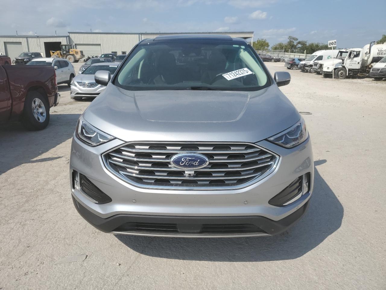 2021 Ford Edge Titanium - Image 5