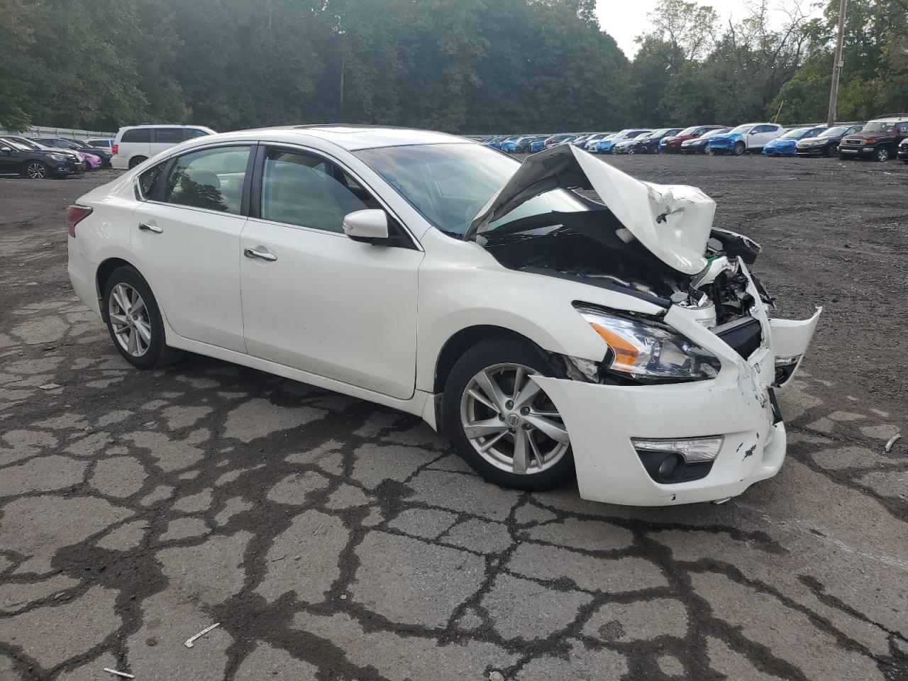 2014 Nissan Altima 2.5 - Image 4