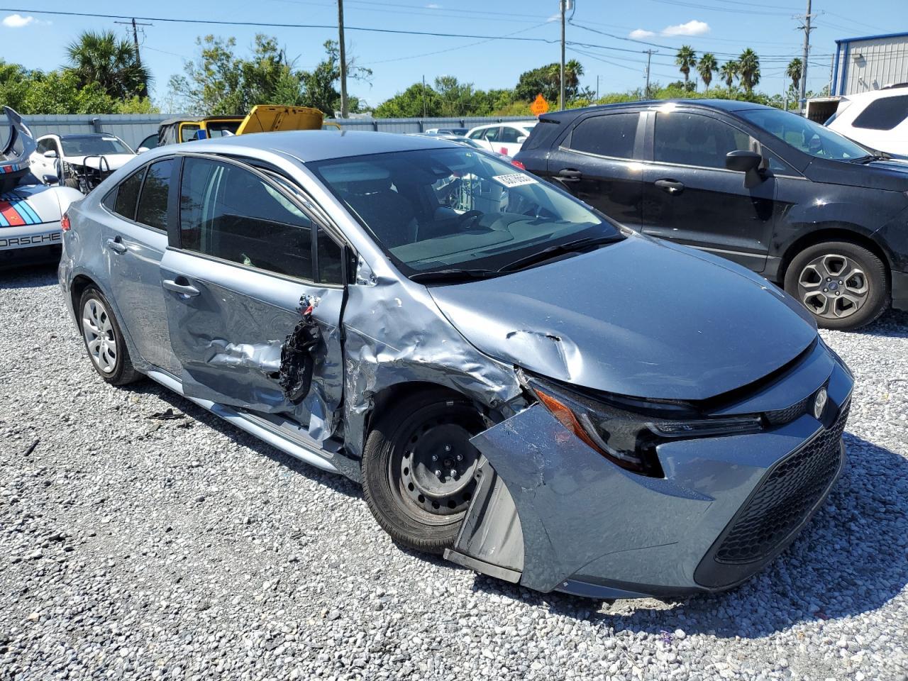 2020 Toyota Corolla Le - Image 4