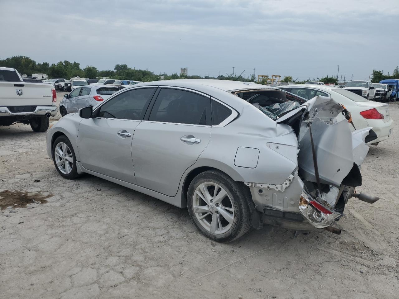 2015 Nissan Altima 2.5 - Фото 2