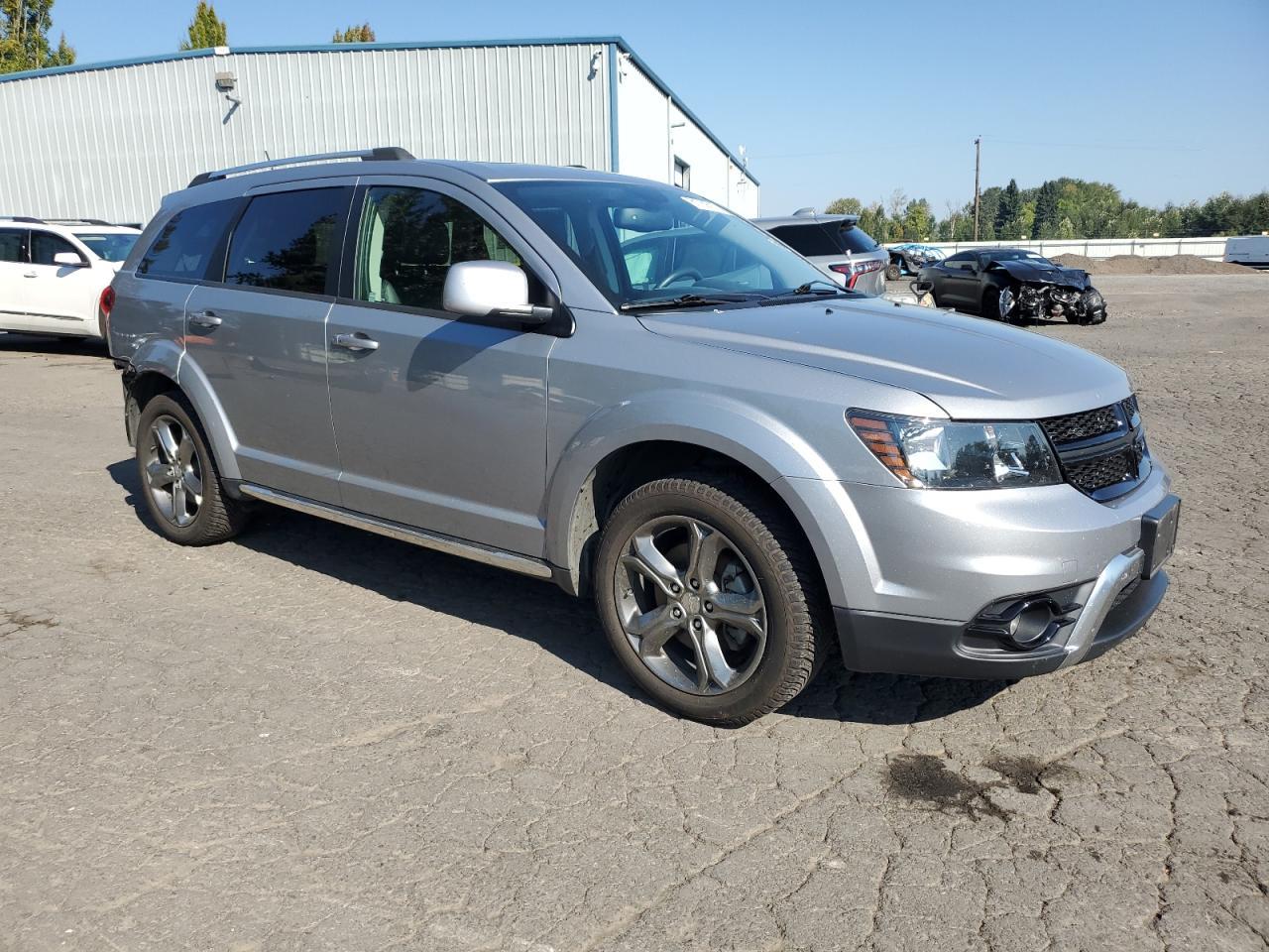2016 Dodge Journey Crossroad - Image 4