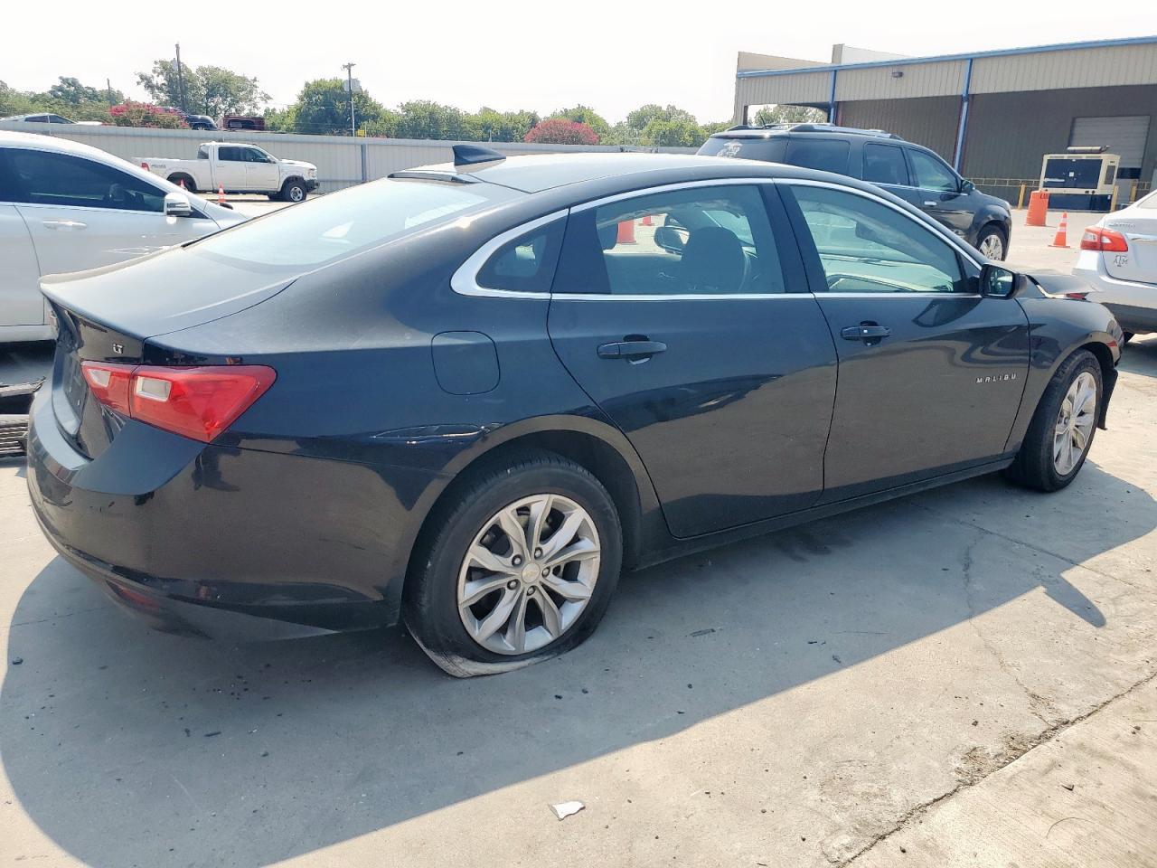 2024 Chev Malibu Lt - Фото 3