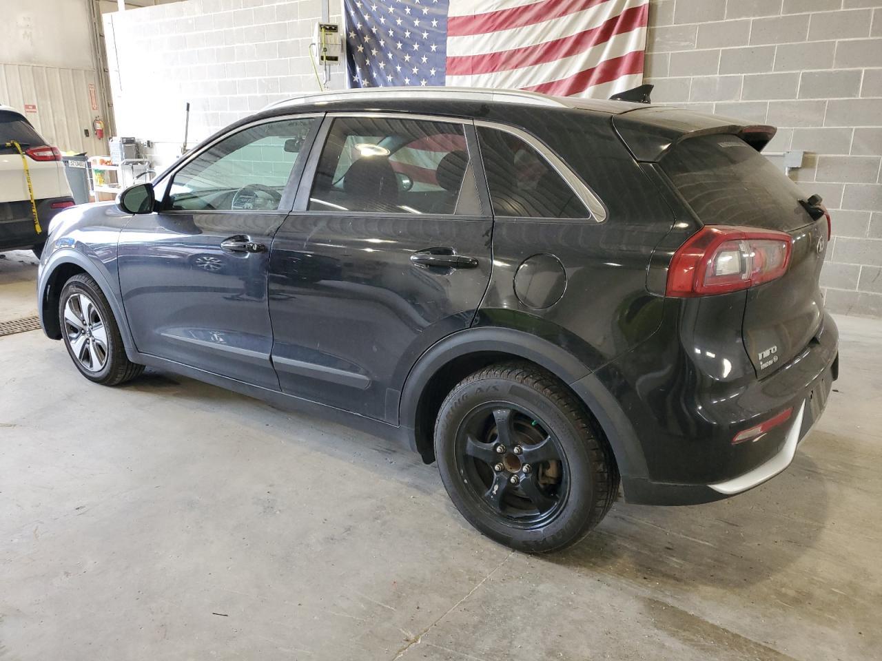 2017 Kia Niro Fe - Фото 2