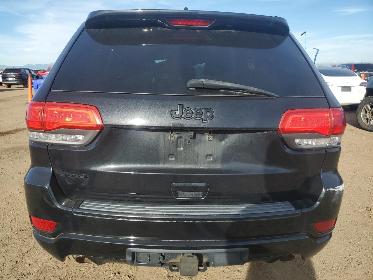 2014 Jeep Grand Cherokee Laredo - Image 6