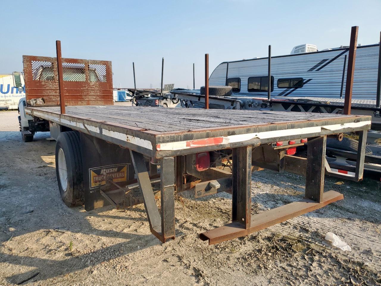 2006 Ford F650 Super Duty Flatbed Truck - Image 3