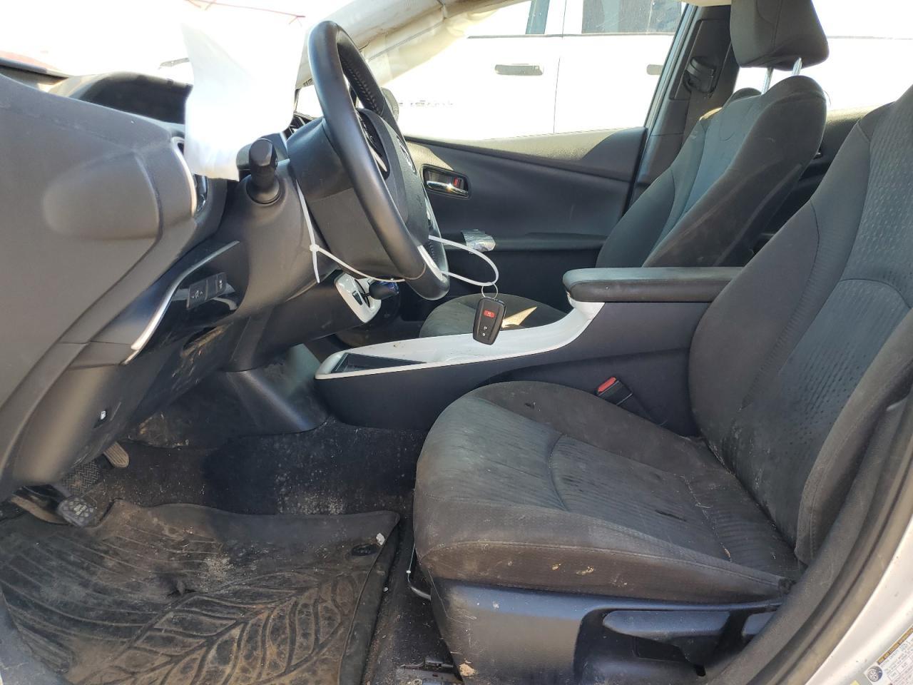 2016 Toyota Prius - Image 7