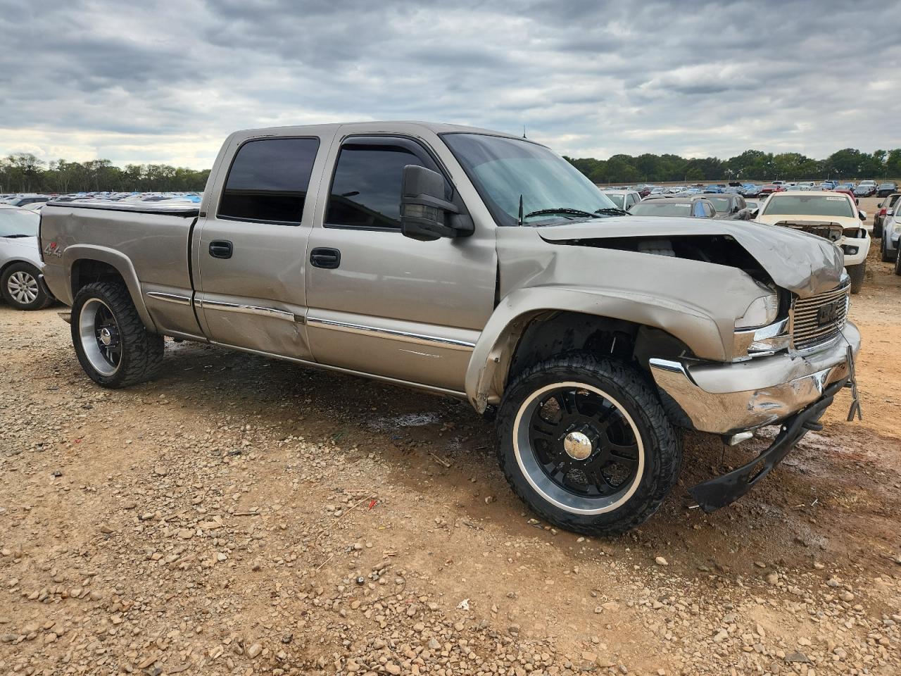 2001 GMC Sierra K1500 Heavy Duty - Image 4