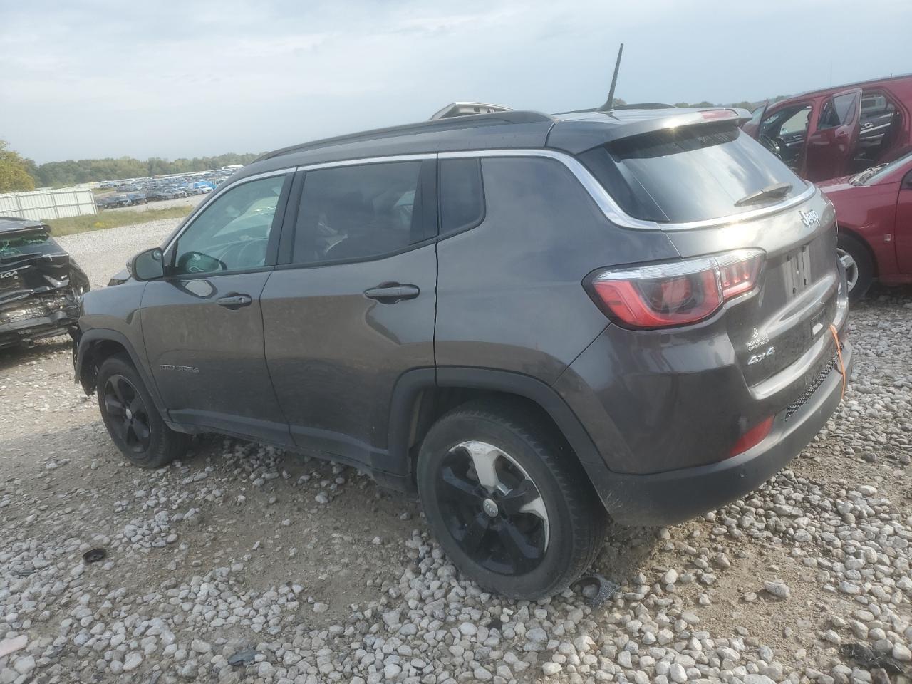 2018 Jeep Compass Latitude - Фото 2