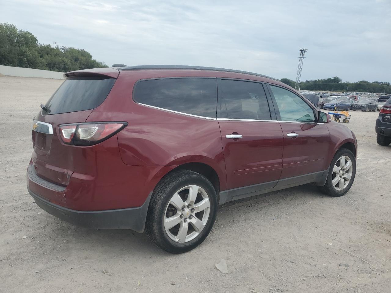 2017 Chevrolet Traverse Lt - Фото 3