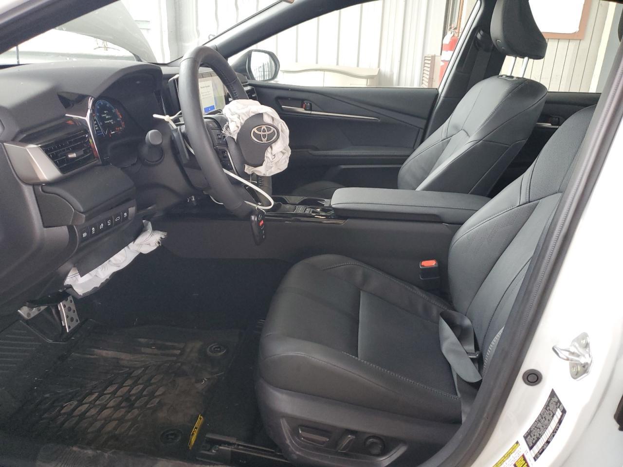 2025 Toyota Camry Xse - Image 7