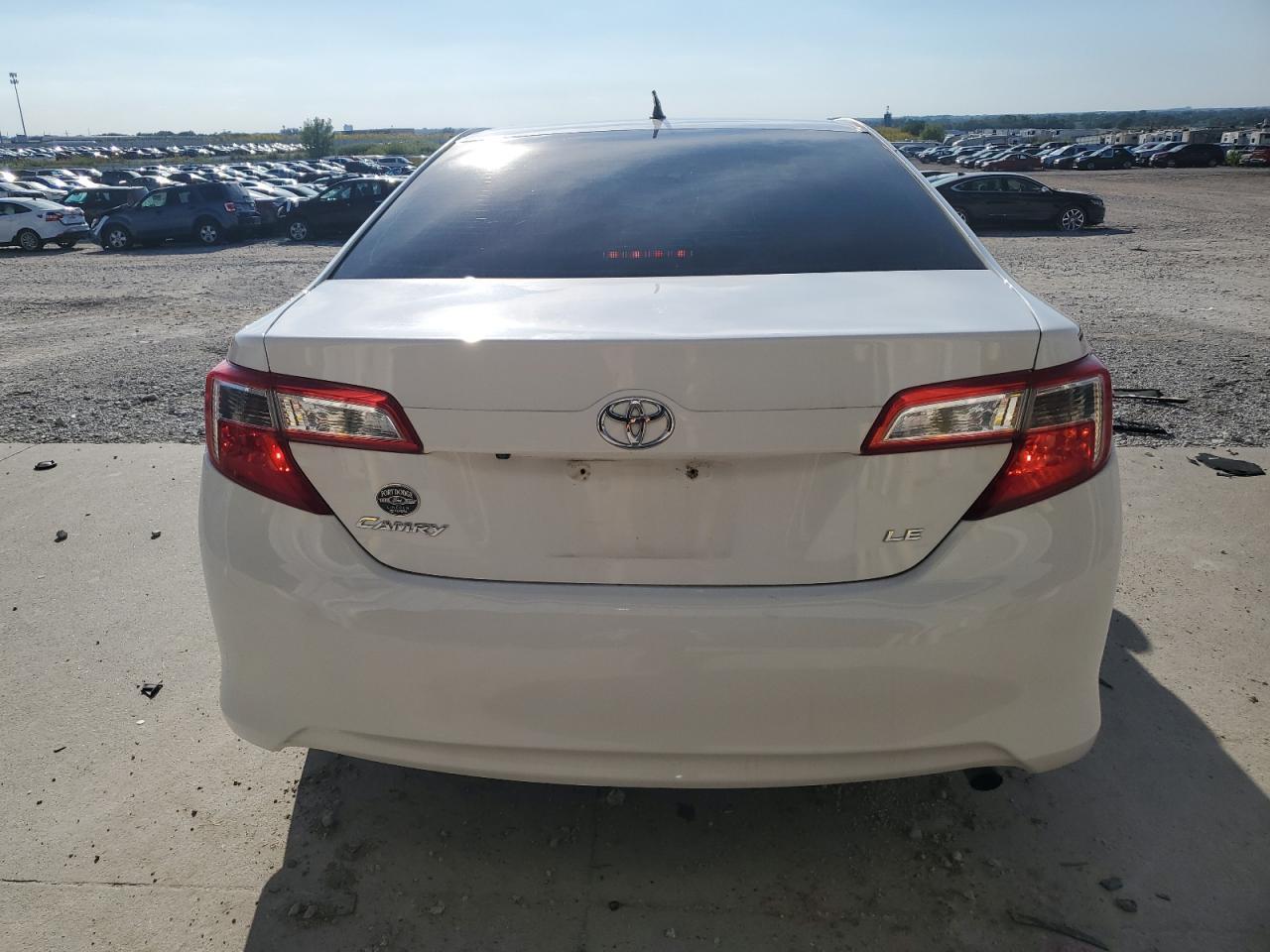 2014 Toyota Camry L - Image 6