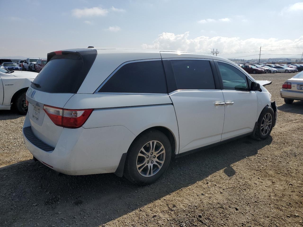 2013 Honda Odyssey Exl - Image 3