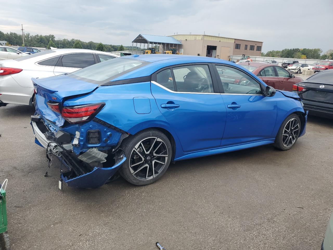 2025 Nissan Sentra Sr - Image 3