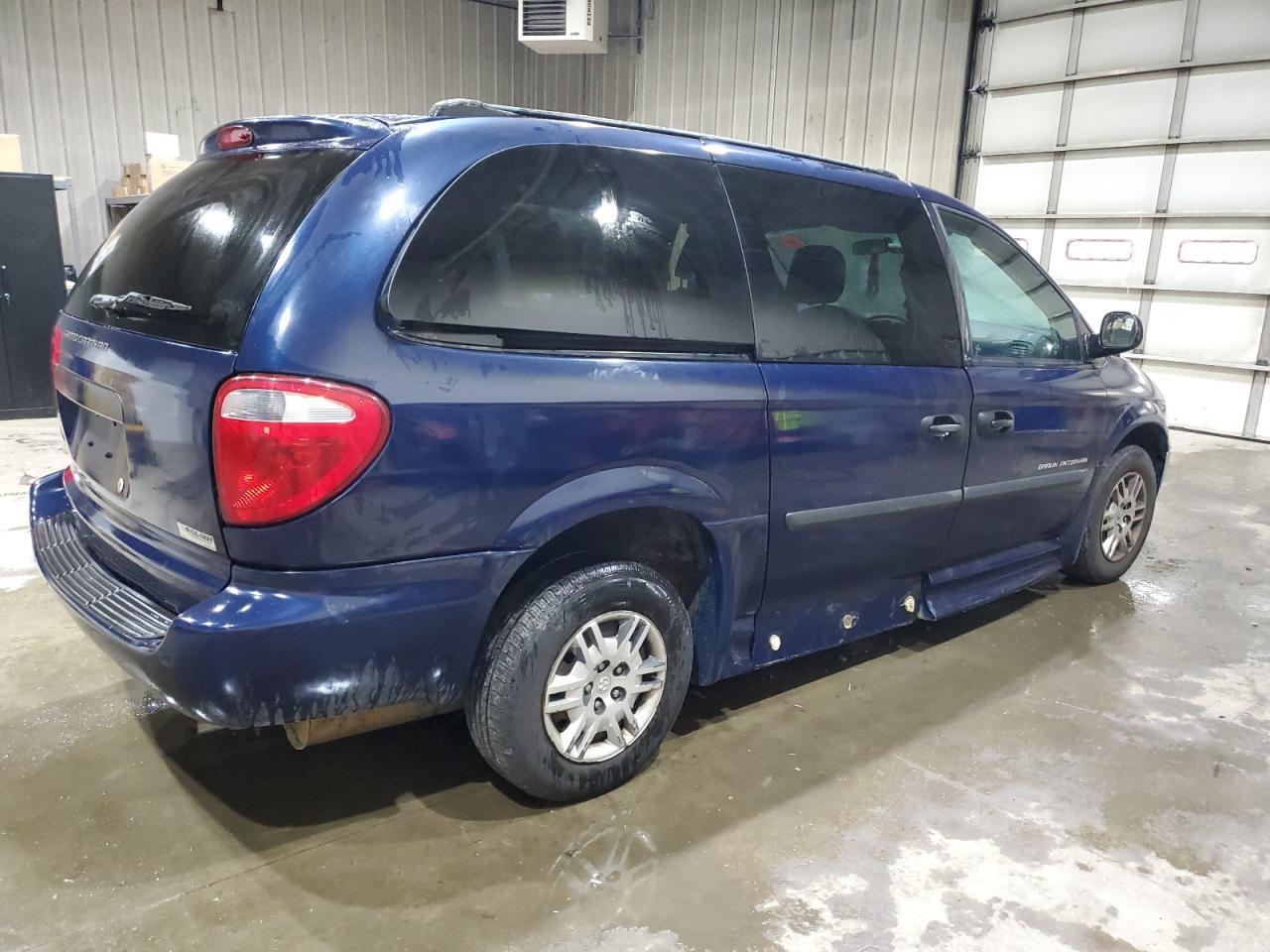 2005 Dodge Grand Caravan Se - Фото 3