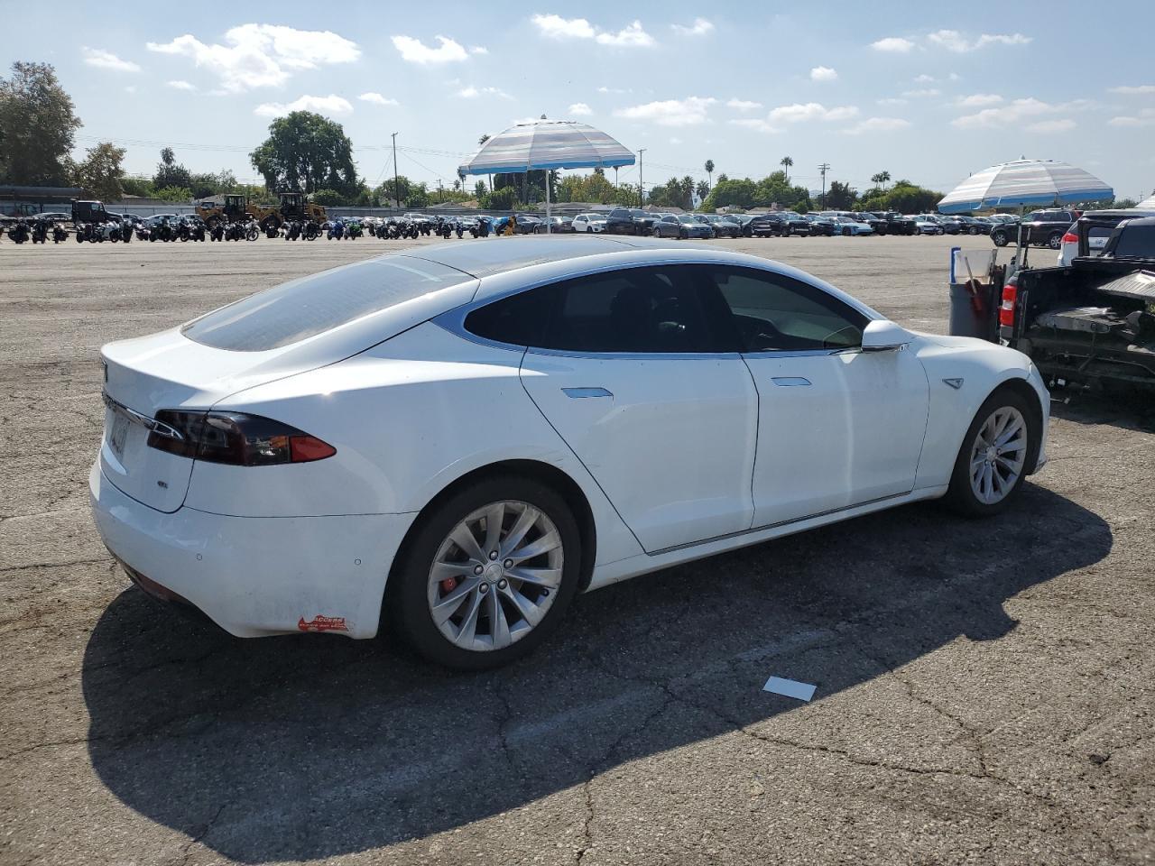 2016 Tesla Model S - Image 3