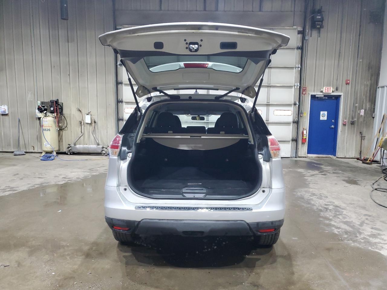 2016 Nissan Rogue S - Image 6