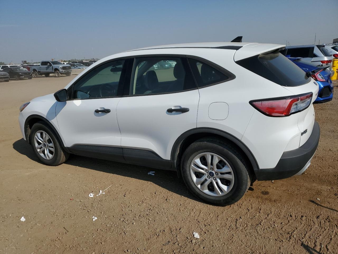 2020 Ford Escape S - Фото 2