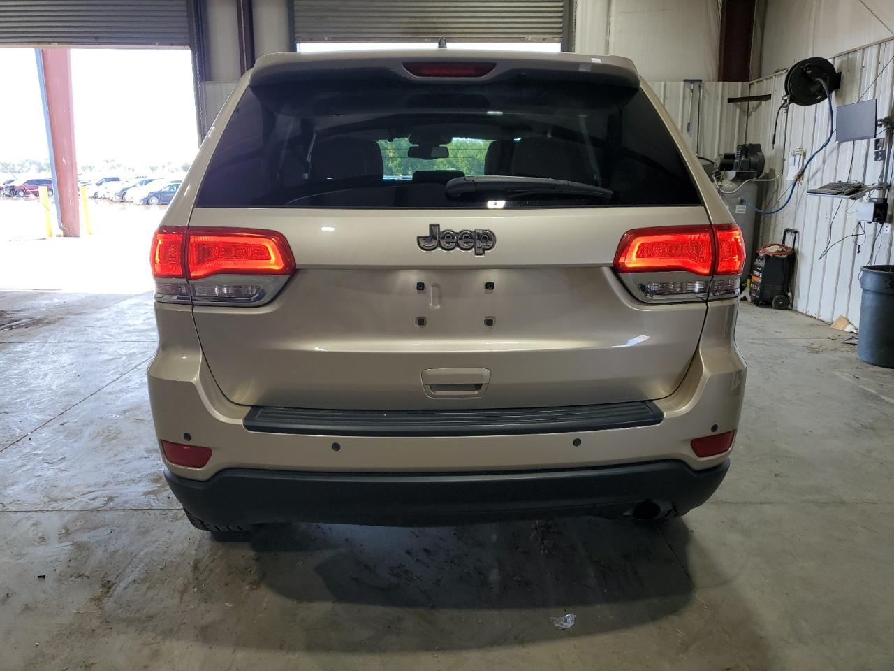 2014 Jeep Grand Cherokee Laredo - Image 6