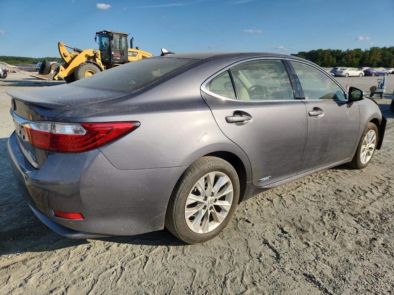 2014 Lexus Es 300H - Фото 3
