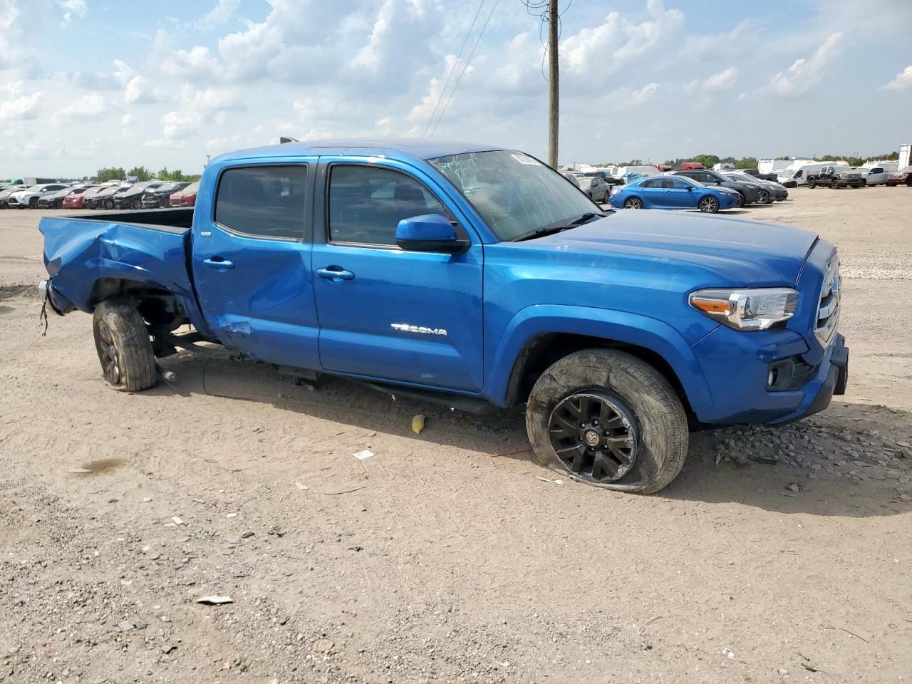 2017 Toyota Tacoma Double Cab - Фото 4