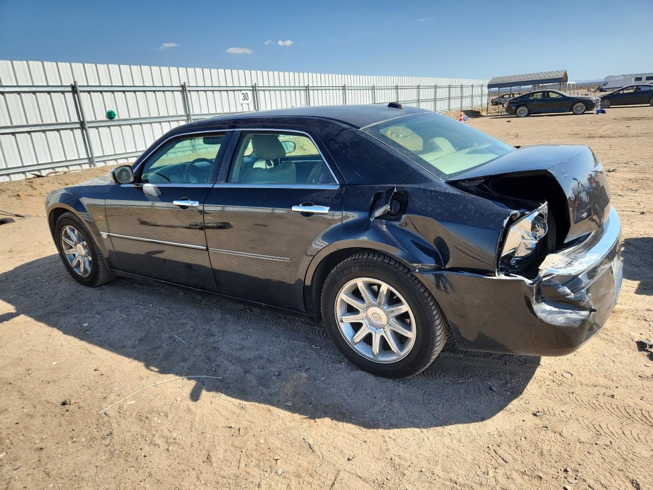 2006 Chrysler 300C - Image 2