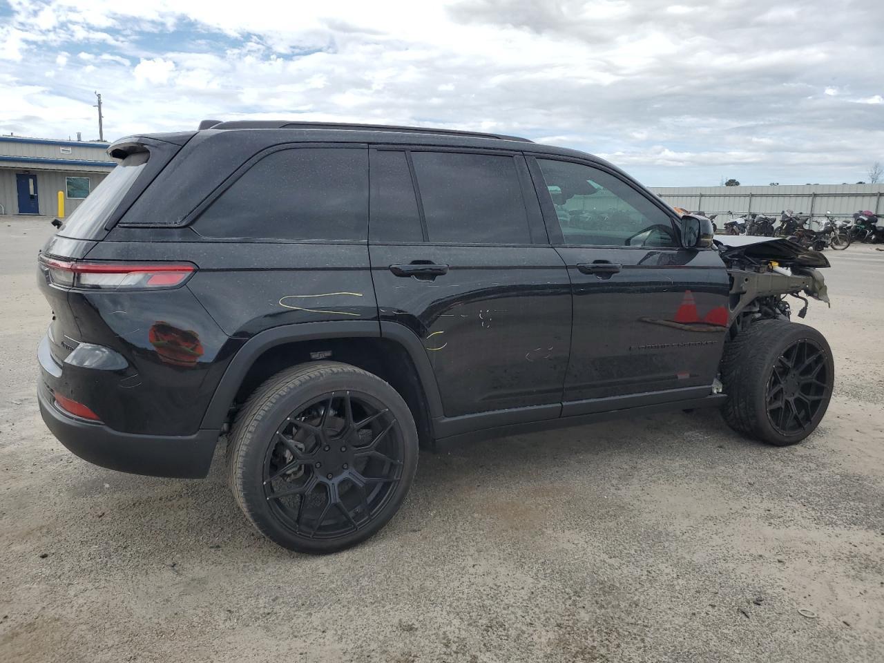 2023 Jeep Grand Cherokee Limited - Фото 3
