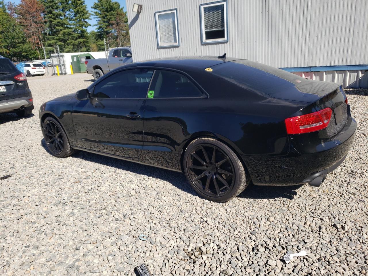 2011 Audi A5 Premium Plus - Фото 2