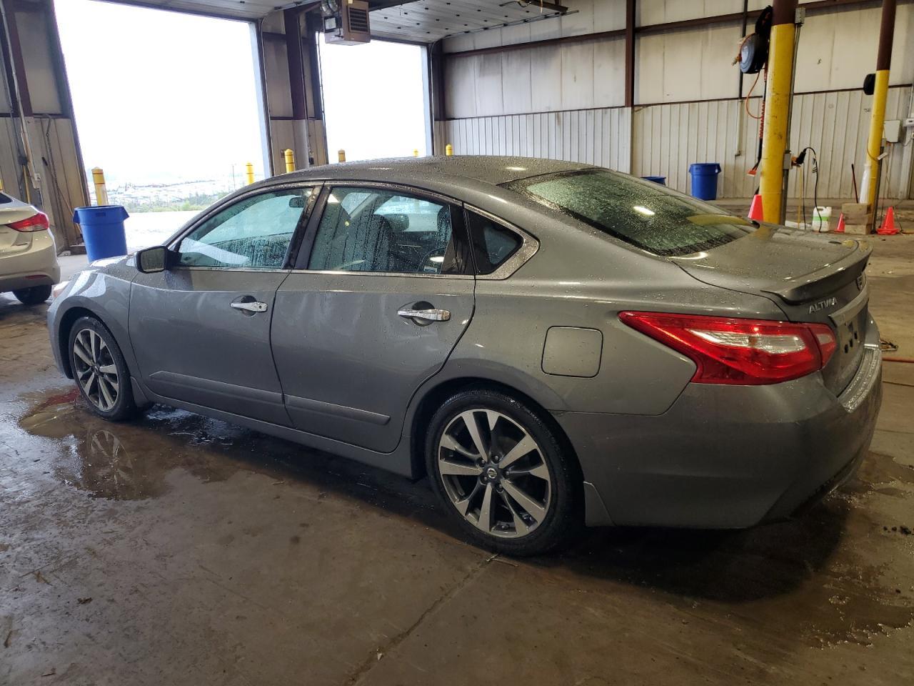 2016 Nissan Altima 2.5 Sr - Фото 2