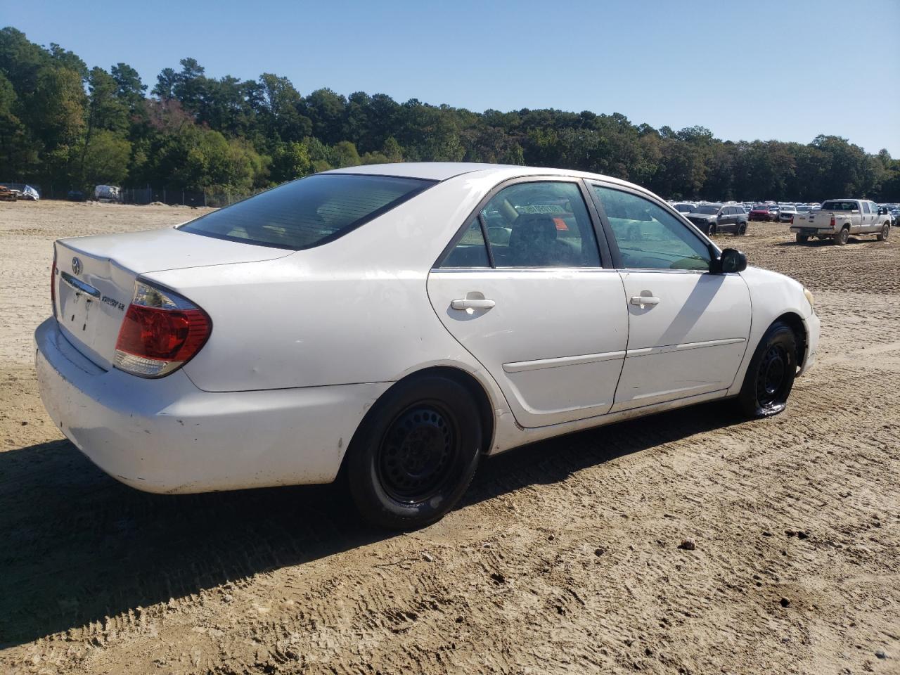 2006 Toyota Camry Le - Image 3
