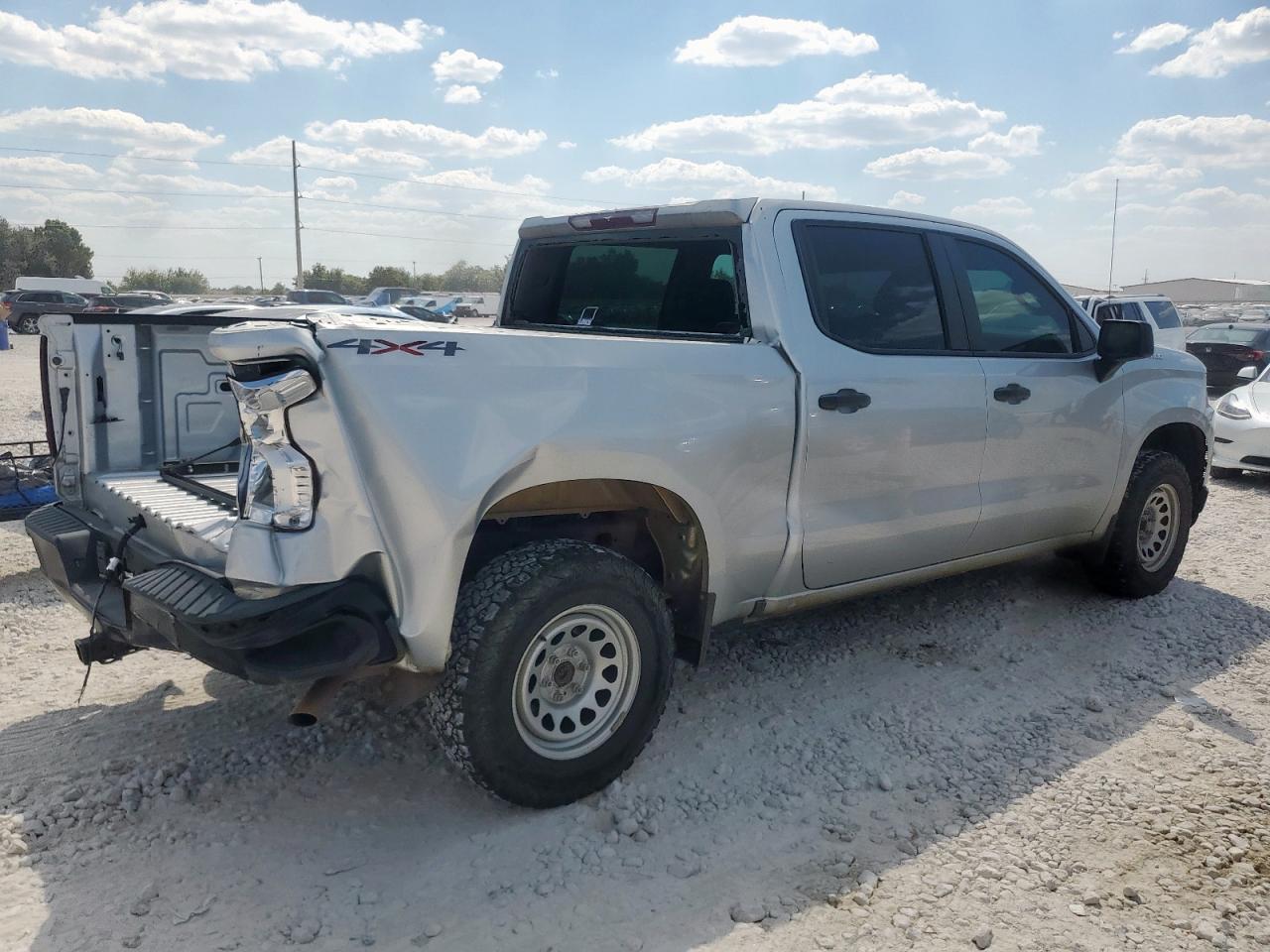 2019 Chevrolet Silverado K1500 - Фото 3