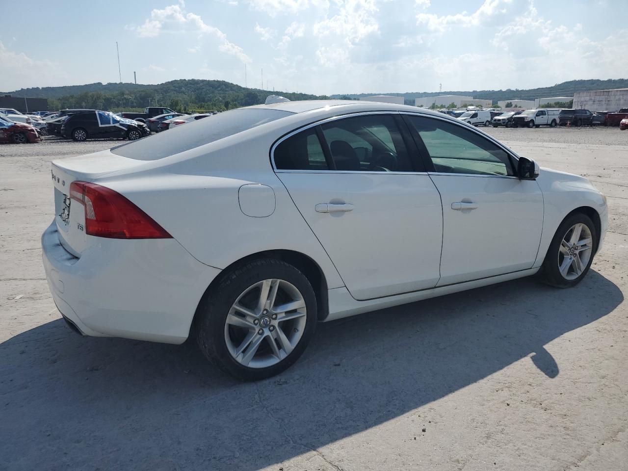 2015 Volvo S60 Premier - Image 3