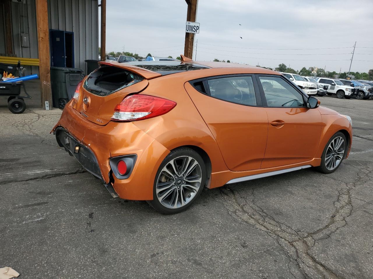 2016 Hyundai Veloster Turbo - Image 3