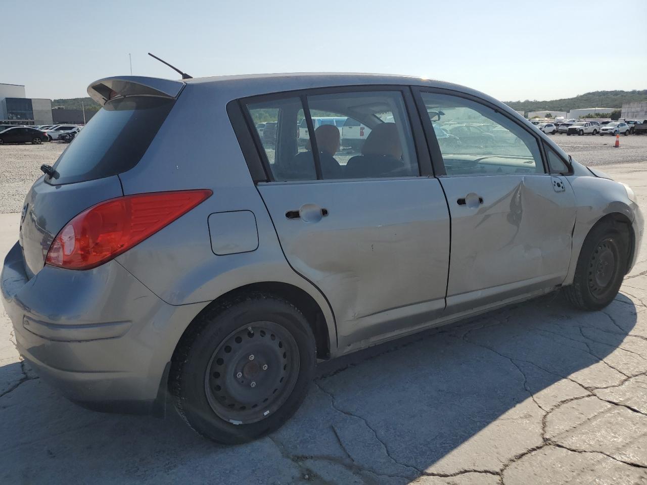 2012 Niss Versa 1.8 S - Image 3
