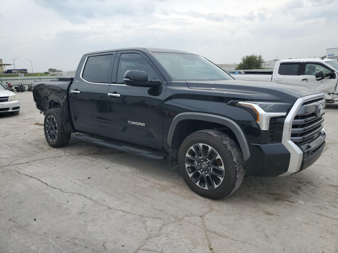 2025 Toyota Tundra Crewmax Limited - Фото 4