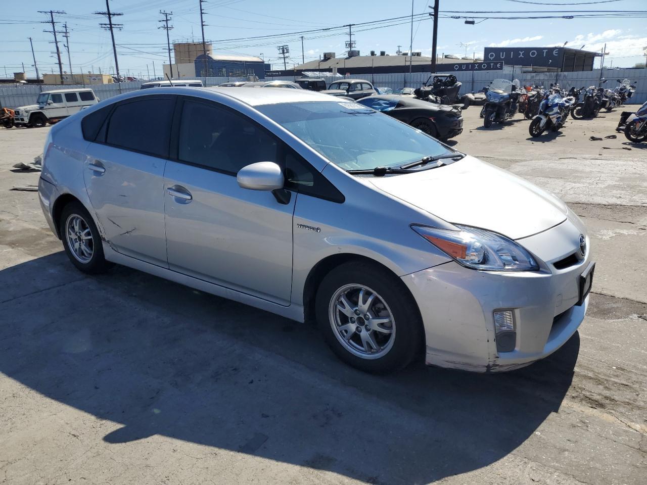 2011 Toyota Prius - Image 4