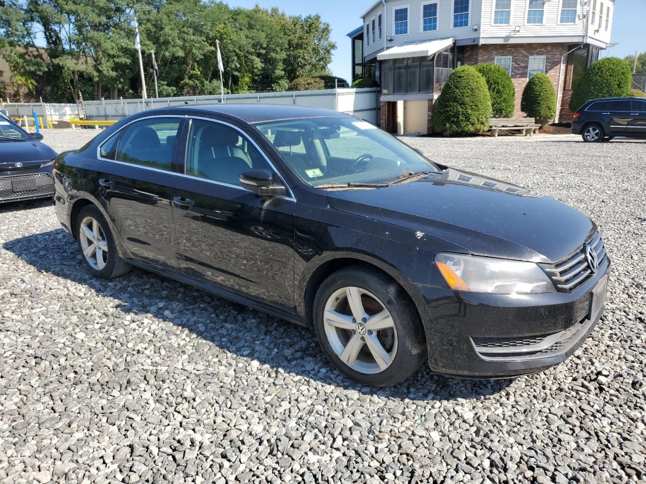 2015 Volkswagen Passat - Image 4