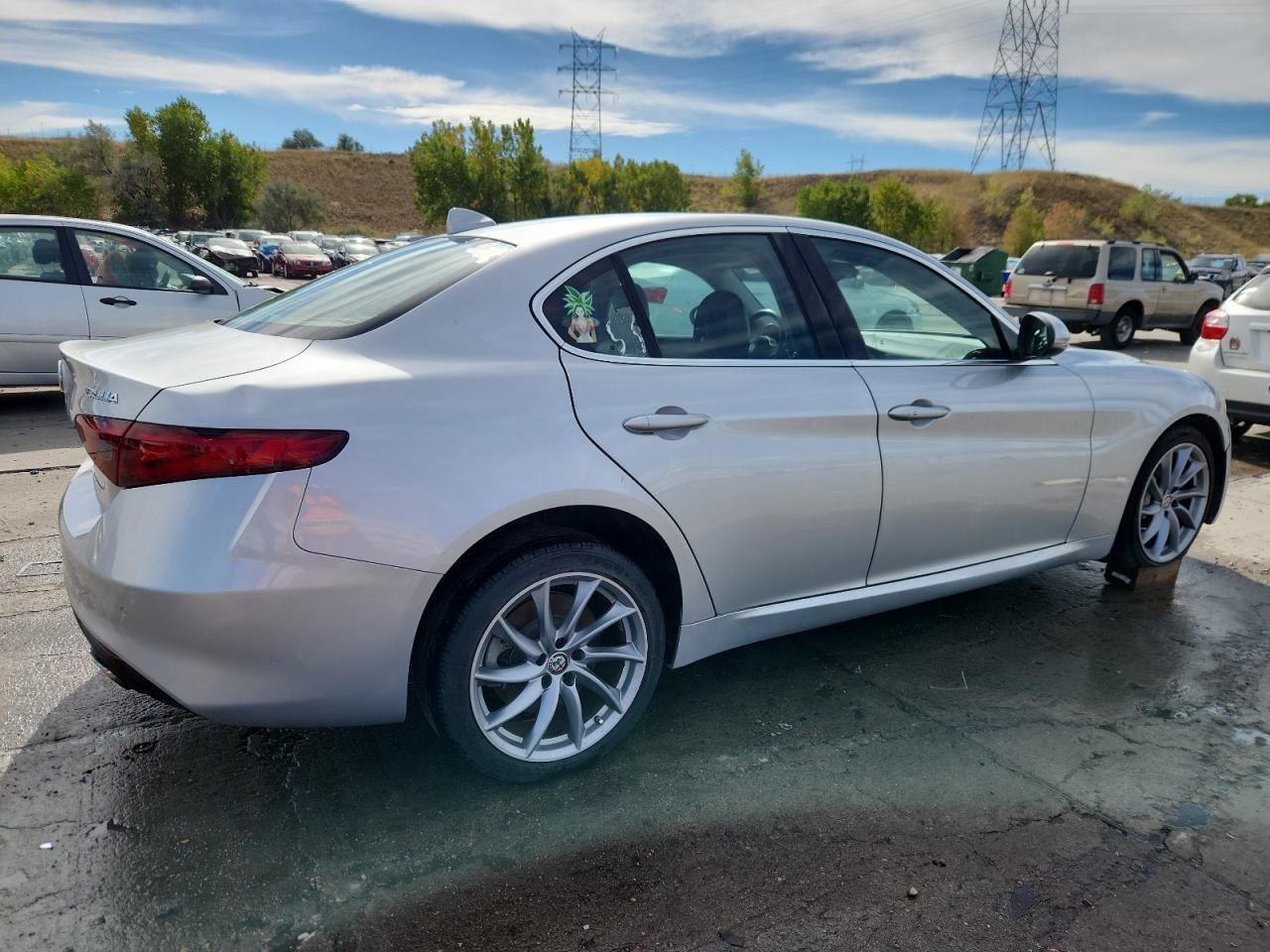 2017 Alfa Romeo Giulia Q4 - Image 3