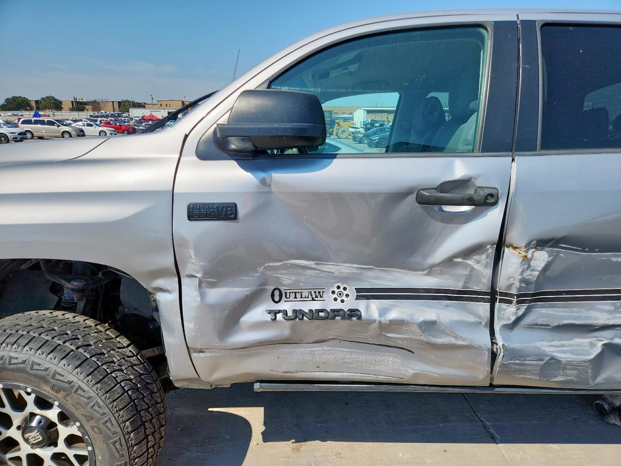 2017 Toyota Tundra Crewmax Sr5 - Image 7