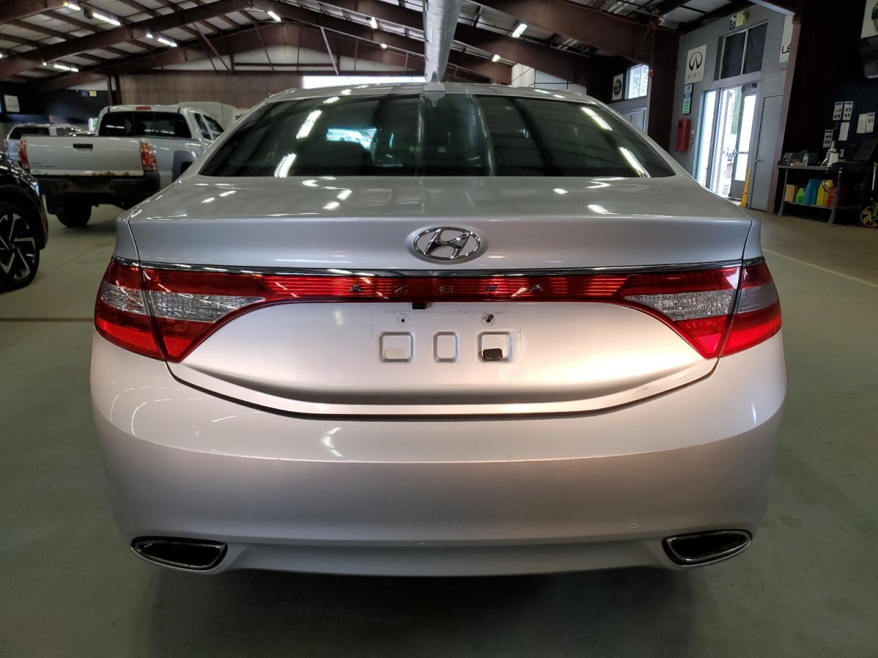 2012 Hyundai Azera Gls - Image 6