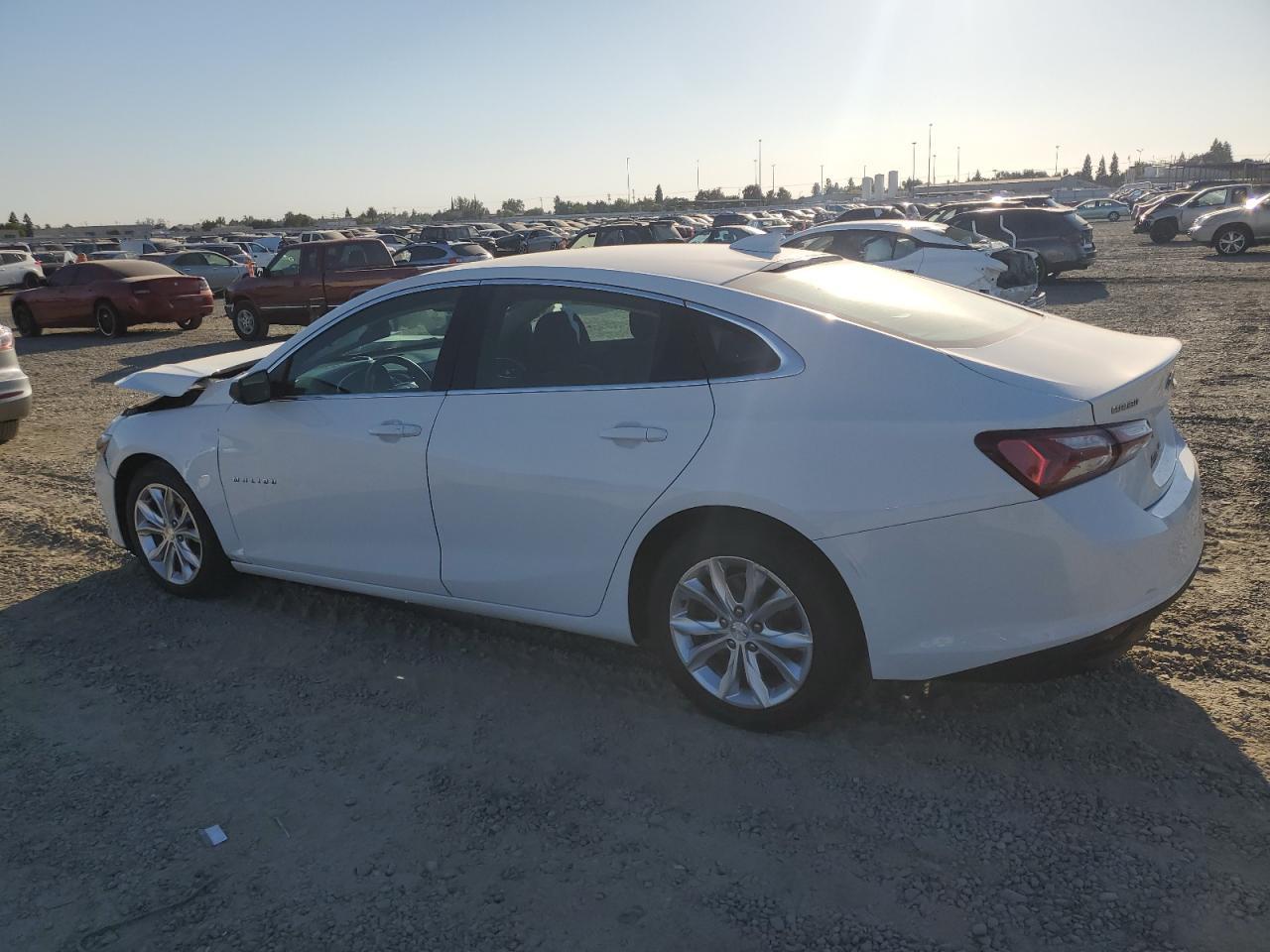 2020 Chevrolet Malibu Lt - Фото 2