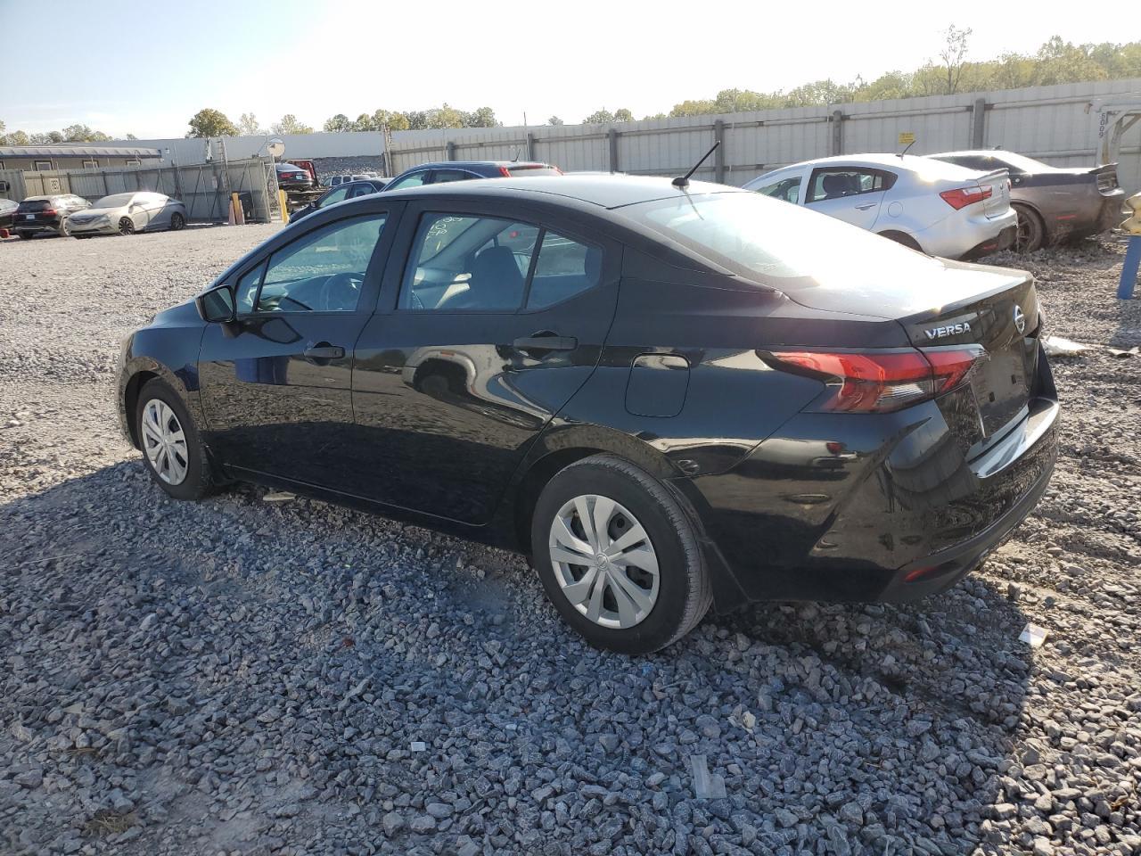 2021 Nissan Versa S - Image 2