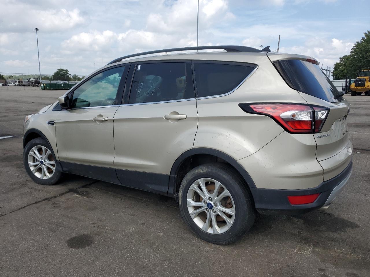 2018 Ford Escape Sel - Image 2