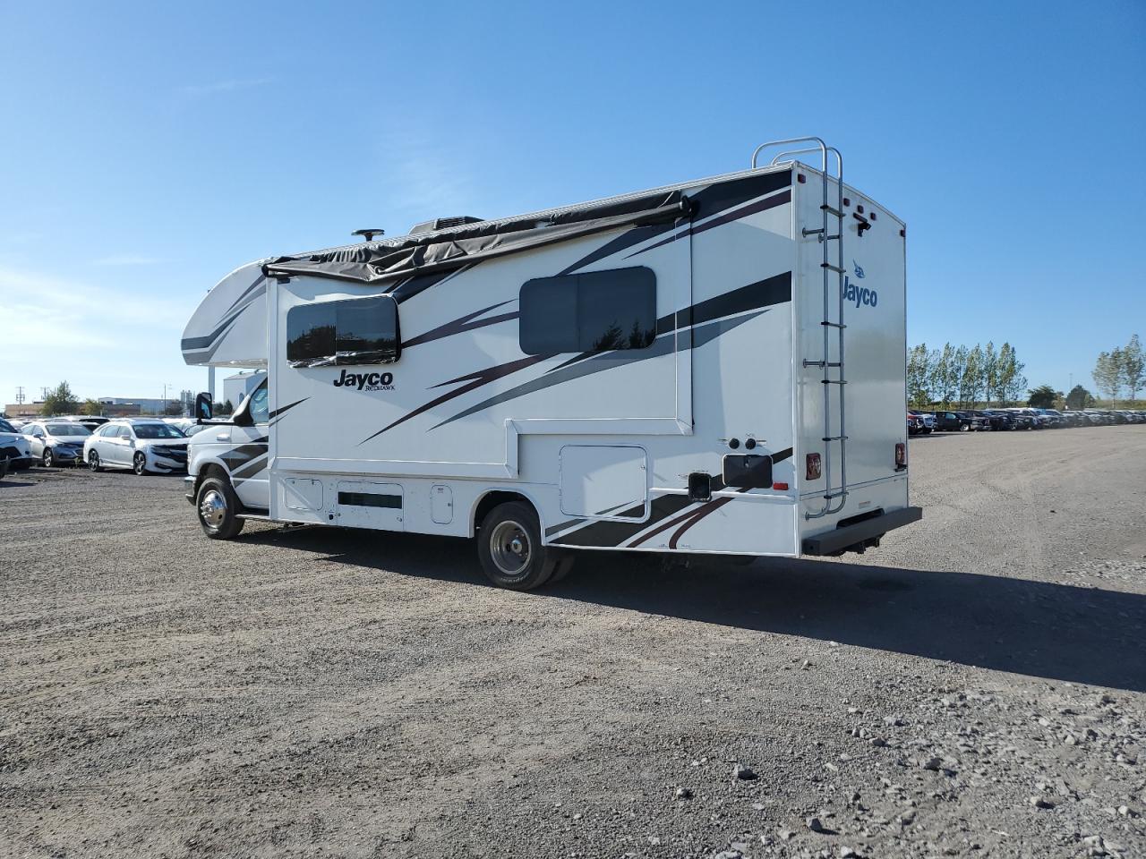 2019 Ford Econoline E450 Super Duty Cutaway Van - Image 3