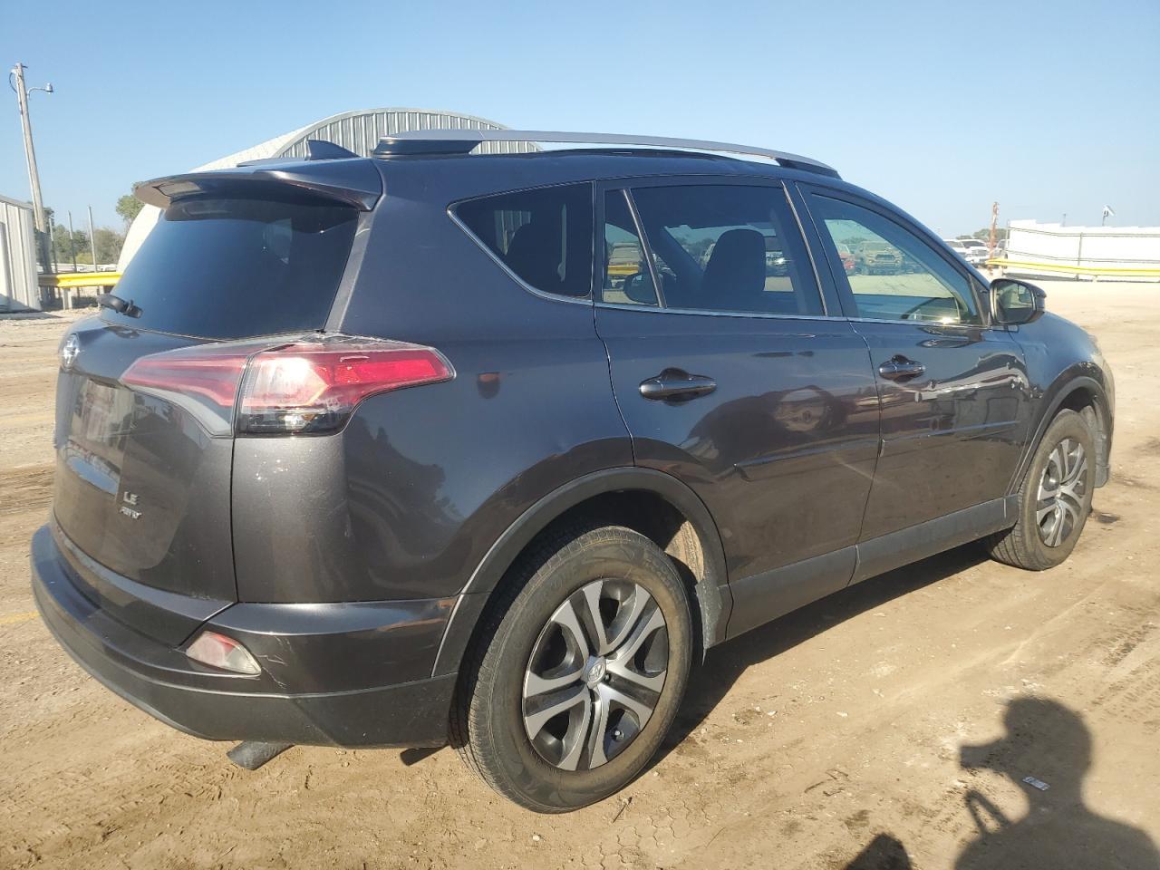 2016 Toyota Rav4 Le - Фото 3